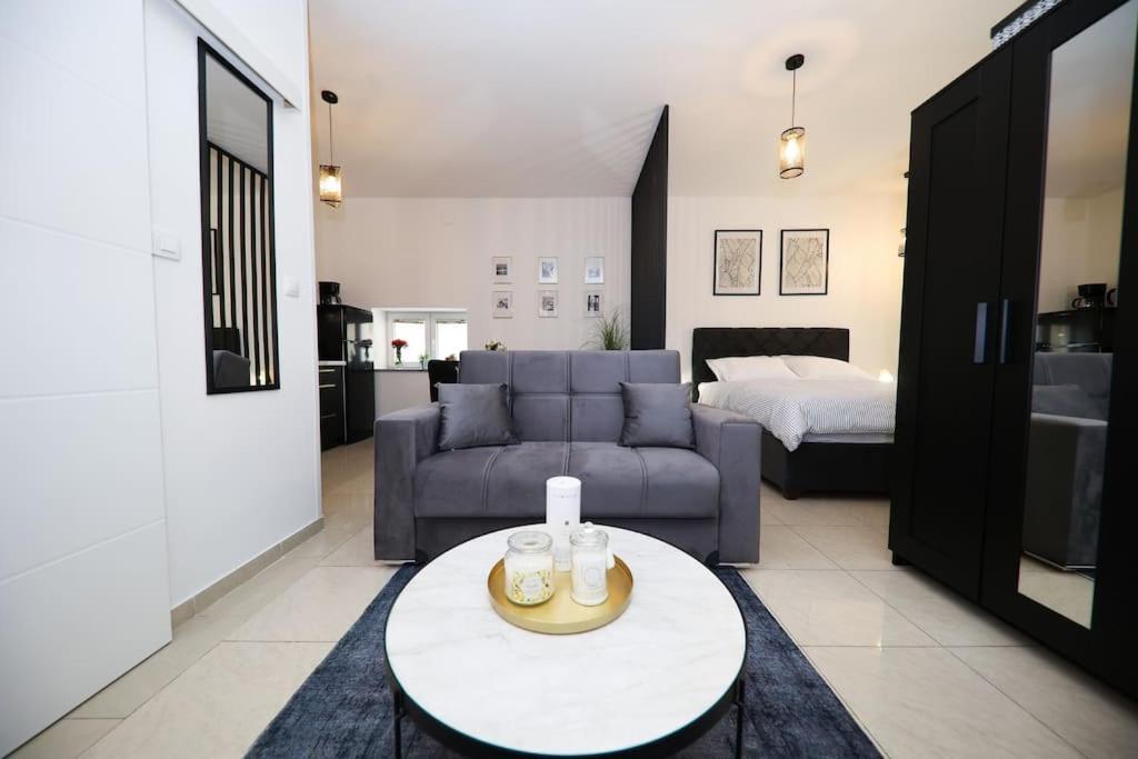 “Minipalais” Apartment In The Heart Of Zadar Buitenkant foto